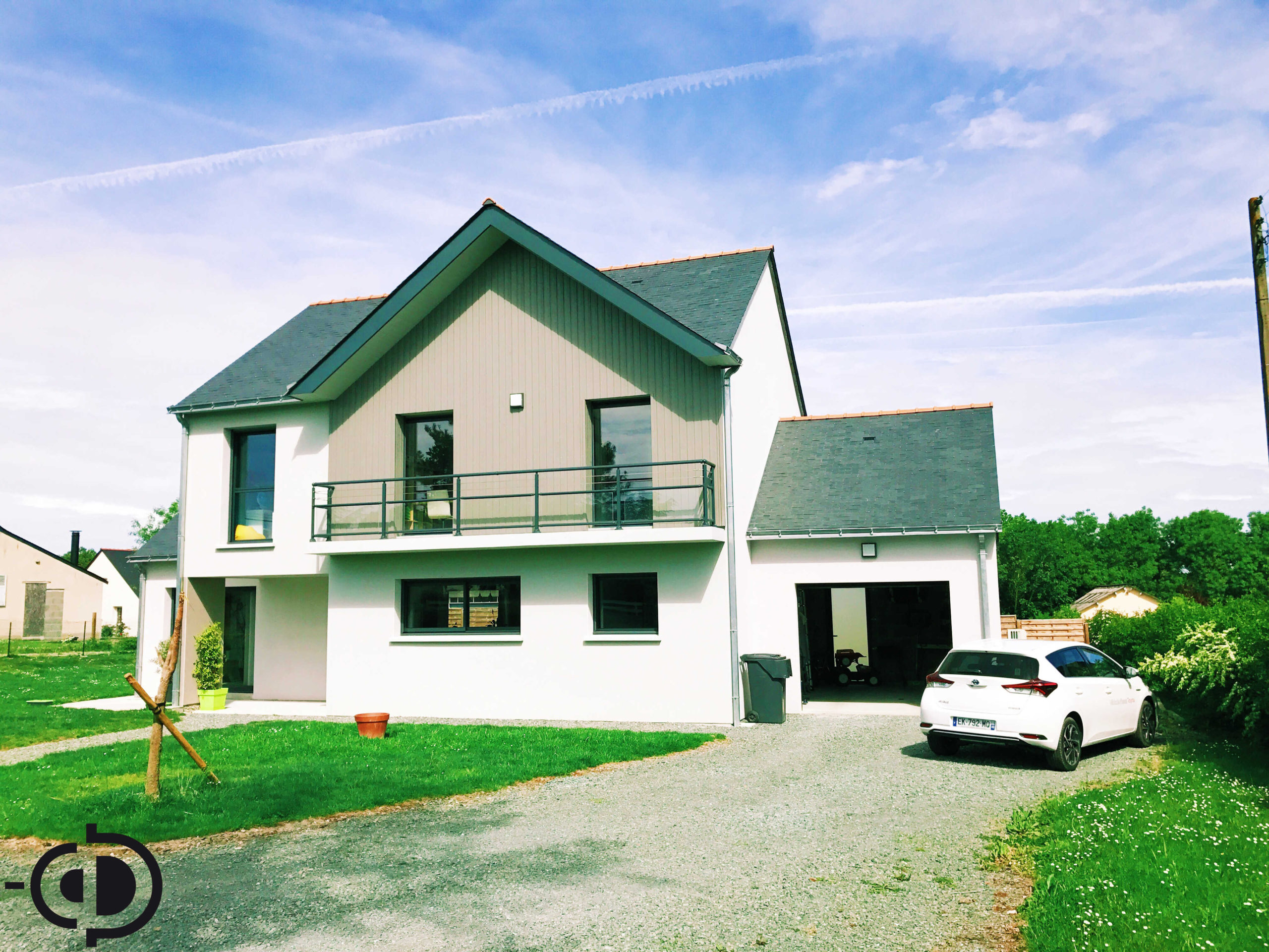 maison avec garage à Denée