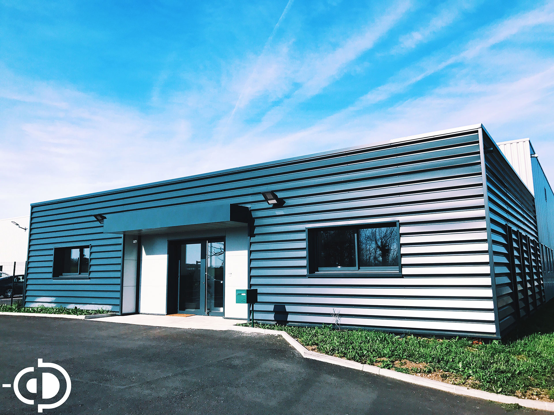 aménagement bureaux et ateliers ossature métallique à Angers