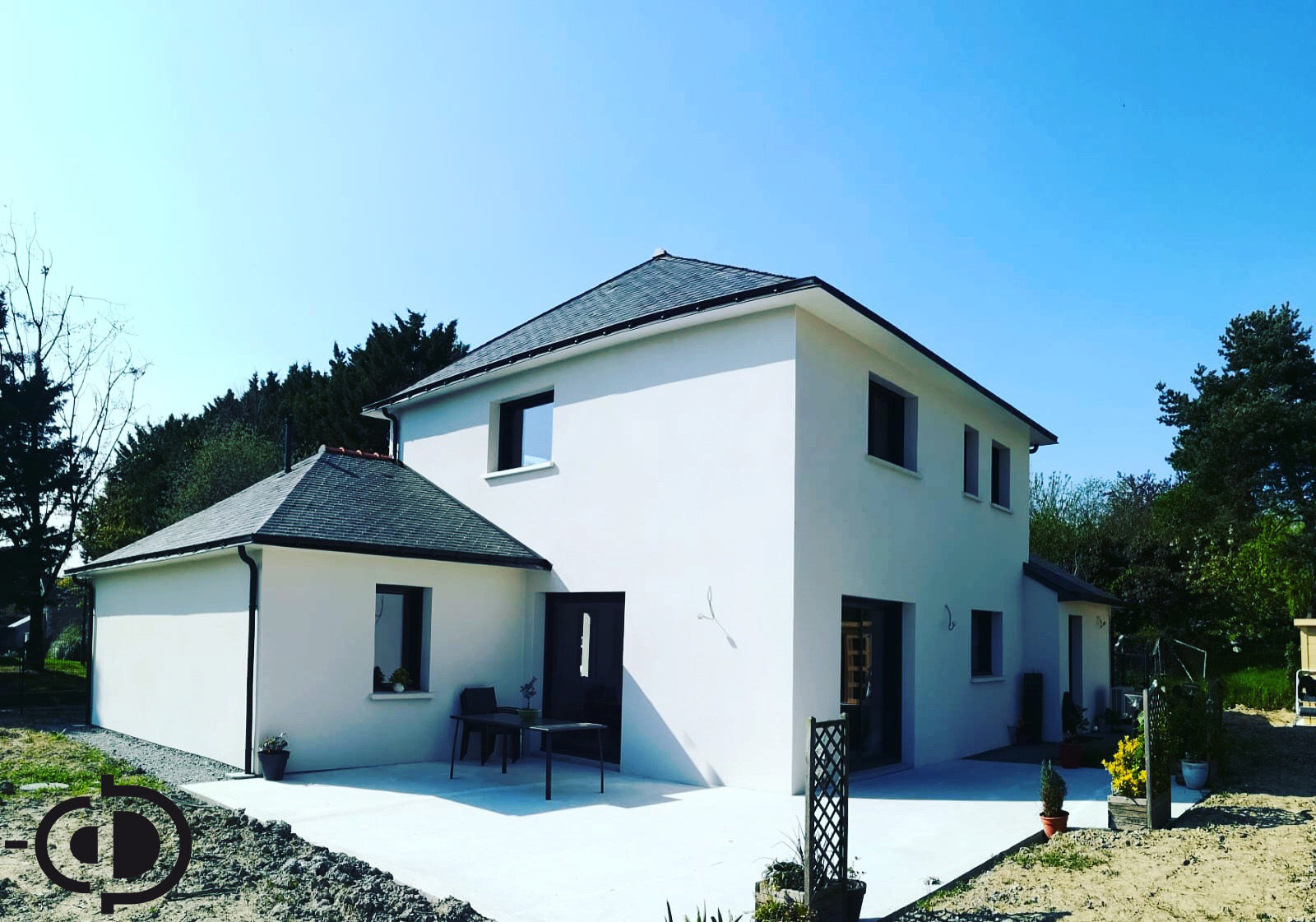 Maison tradi-contemporaine