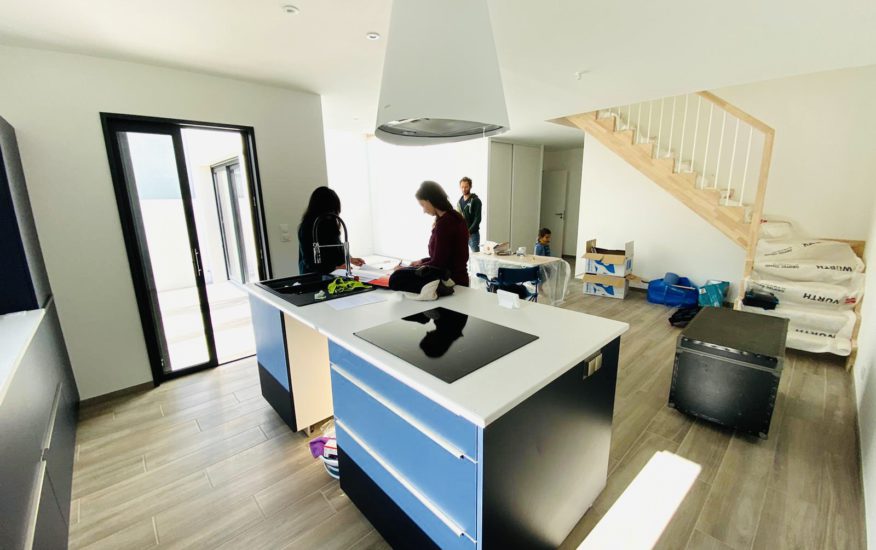 Contemporaine