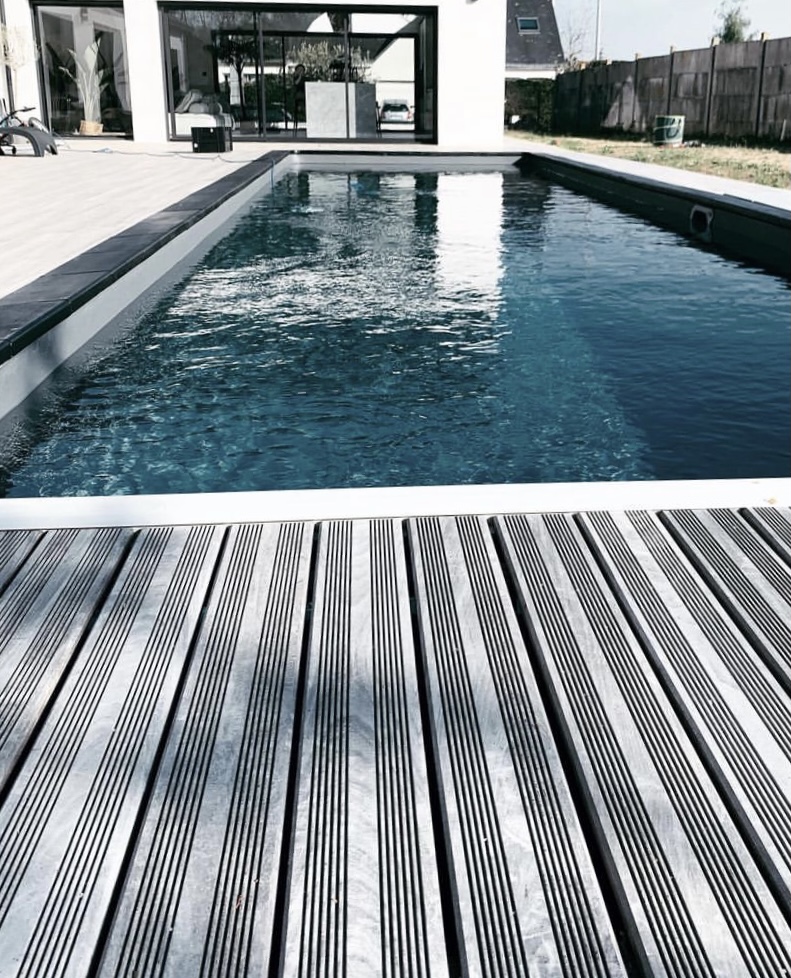 comment construire une maison avec piscine dans le maine et loire