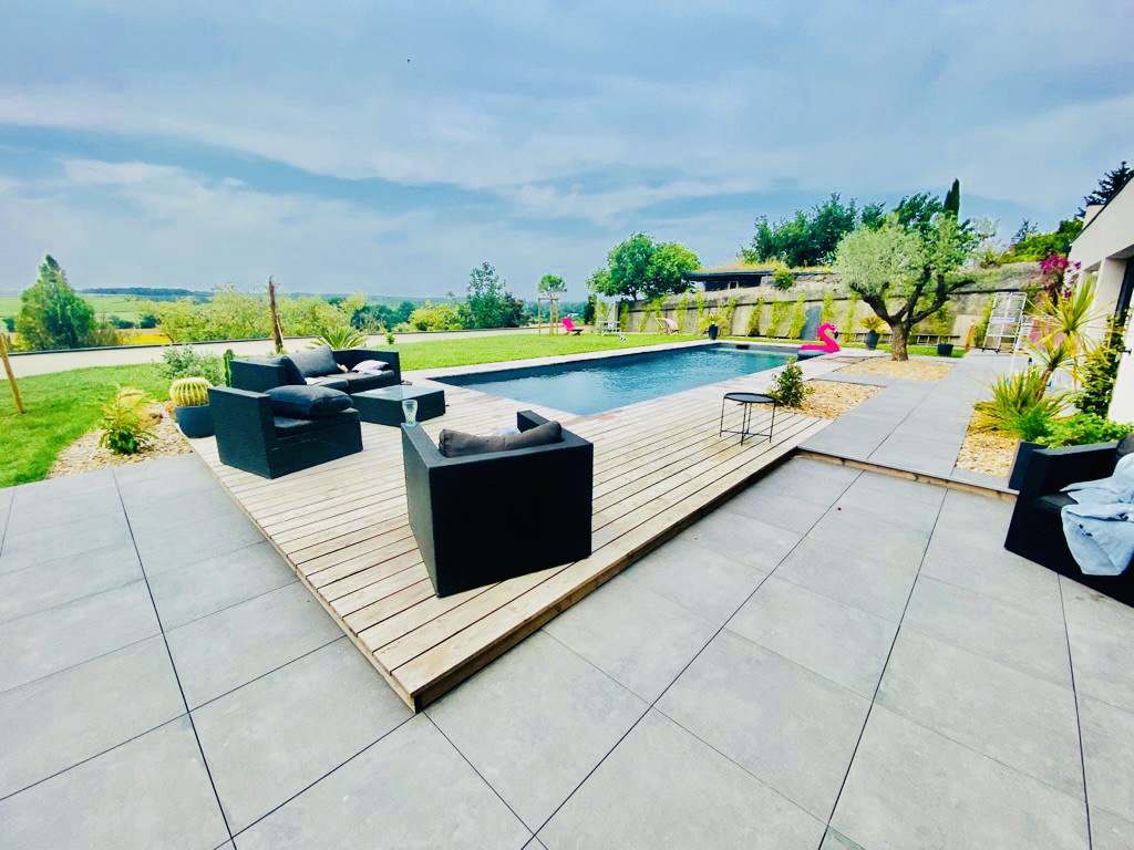 Construction de maison à Trélazé avec piscine et terrasse